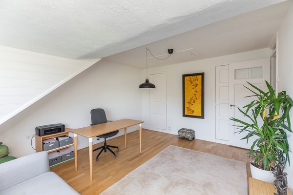 Medium property photo - Charlotte de Bourbonlaan, 3062 GH Rotterdam